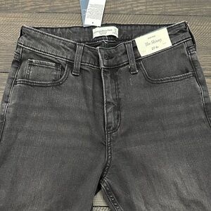 Abercrombie & Fitch women’s  Dark black Skinny Jeans